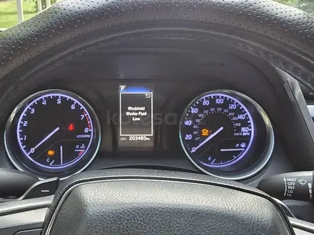 Toyota Camry 2020 года за 12 000 000 тг. в Алматы – фото 13