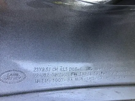 Оригинальные диски R23 на Range Rover (L460) с 2022 года за 1 345 000 тг. в Алматы – фото 6