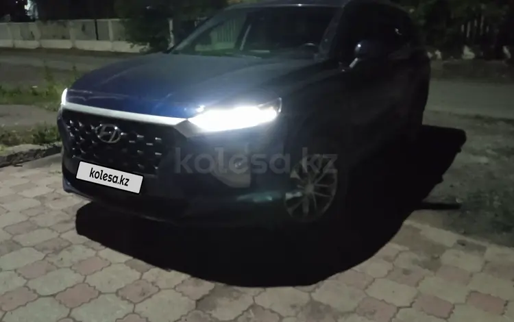 Hyundai Santa Fe 2019 года за 11 900 000 тг. в Караганда