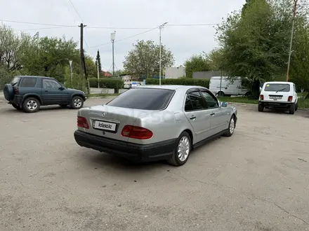 Mercedes-Benz E 55 AMG 1996 года за 3 850 000 тг. в Алматы – фото 5