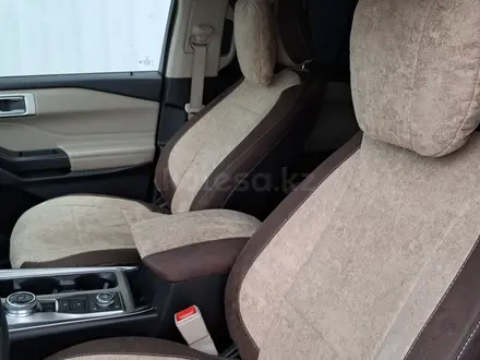 Ford Explorer 2020 года за 15 500 000 тг. в Алматы – фото 18