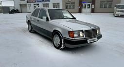 Mercedes-Benz E 250 1993 года за 2 200 000 тг. в Жезказган – фото 4