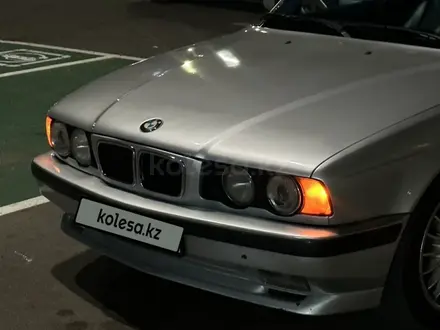 BMW 525 1993 года за 2 500 000 тг. в Алматы – фото 4