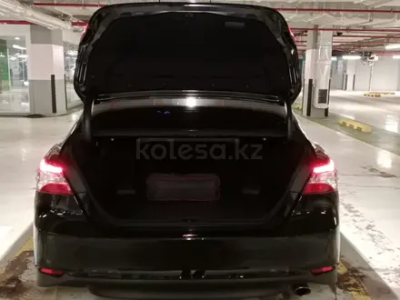 Toyota Camry 2021 года за 14 000 008 тг. в Астана – фото 3
