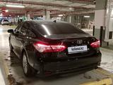 Toyota Camry 2021 года за 14 000 008 тг. в Астана – фото 2