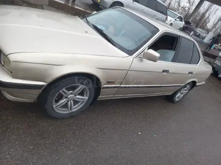 BMW 520 1990 года за 1 300 000 тг. в Алматы – фото 2