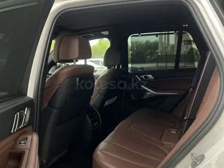 BMW X5 2021 года за 47 000 000 тг. в Шымкент – фото 6