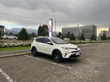 Toyota RAV4 2017 годаүшін11 900 000 тг. в Алматы – фото 2