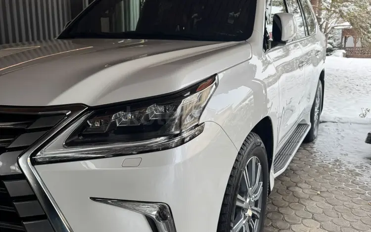 Lexus LX 570 2017 годаүшін42 500 000 тг. в Алматы