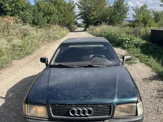 Audi 80