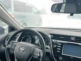 Toyota Camry 2019 года за 9 500 000 тг. в Щучинск – фото 3