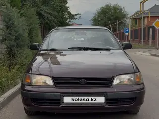 Toyota Carina E