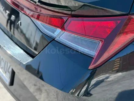 Hyundai Elantra 2022 года за 10 500 000 тг. в Актобе – фото 21