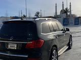 Mercedes-Benz GL 400 2014 года за 14 000 000 тг. в Актобе – фото 4