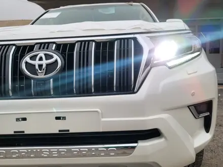 Toyota Land Cruiser Prado 2022 года за 39 600 000 тг. в Шымкент – фото 11