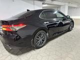 Toyota Camry 2018 года за 16 500 000 тг. в Павлодар – фото 4
