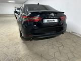 Toyota Camry 2018 года за 16 500 000 тг. в Павлодар – фото 5