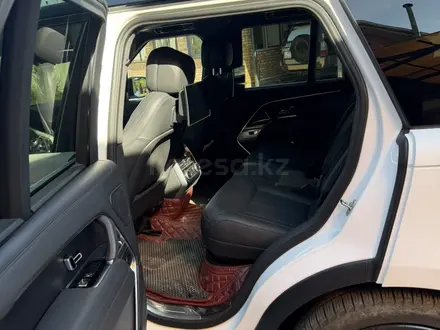 Land Rover Range Rover 2024 года за 105 000 000 тг. в Алматы – фото 10