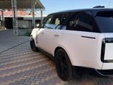 Land Rover Range Rover 2024 года за 105 000 000 тг. в Алматы – фото 3