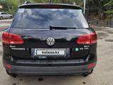 Volkswagen Touareg 2010 года за 7 400 000 тг. в Алматы – фото 4