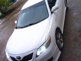 Toyota Camry 2010 года за 4 700 000 тг. в Уральск – фото 2