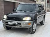 Toyota RAV4 1997 года за 2 900 000 тг. в Петропавловск