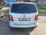 Volkswagen Touran 2007 года за 3 600 000 тг. в Уральск – фото 4