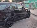 Land Rover Discovery 2018 года за 27 500 000 тг. в Алматы – фото 4