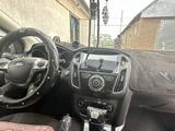 Ford Focus 2011 года за 3 500 000 тг. в Уральск – фото 2