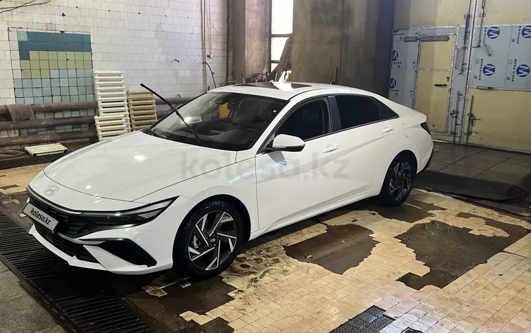 Hyundai Elantra 2024 годаfor9 900 000 тг. в Степногорск