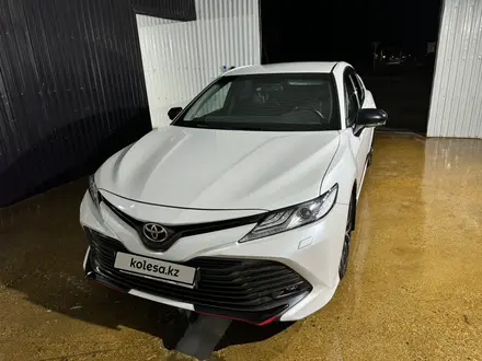 Toyota Camry 2020 года за 16 700 000 тг. в Актау – фото 7