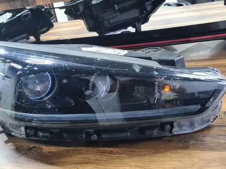KIA K7 фары за 2 121 тг. в Шымкент