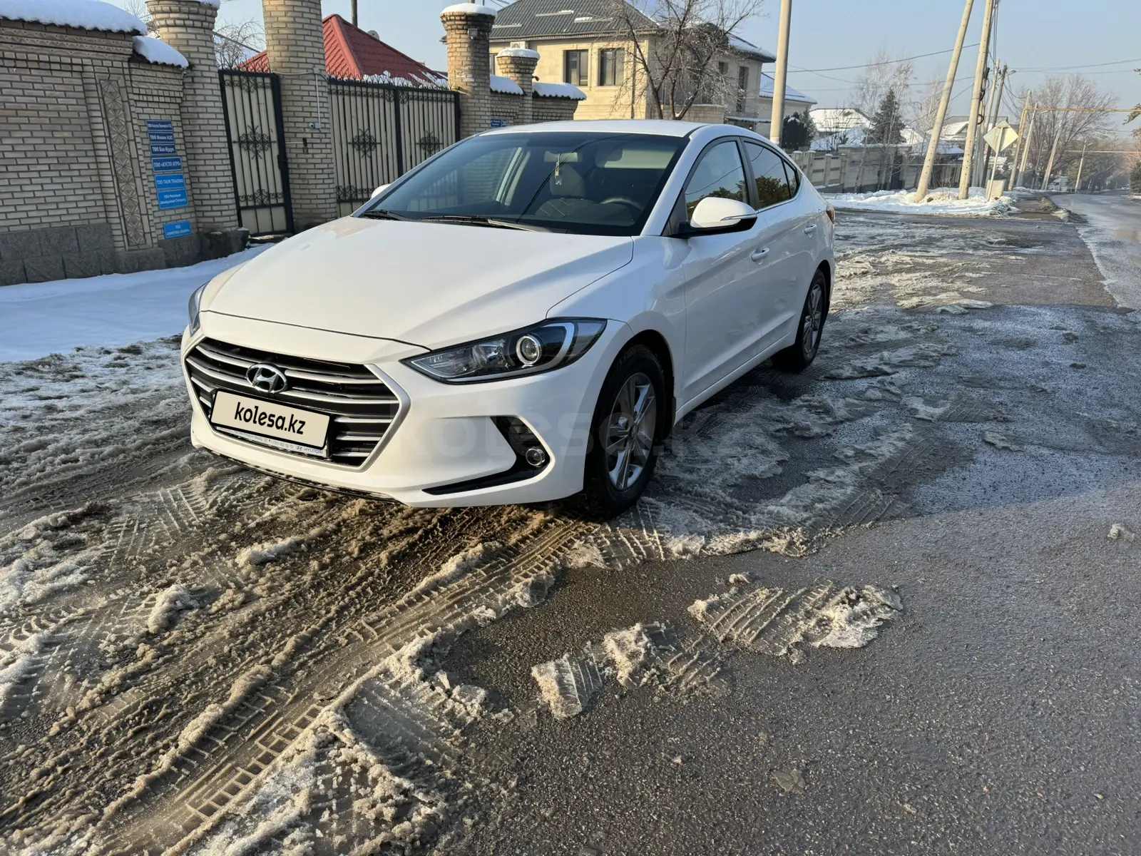 Продажа Hyundai Elantra 2018 года в Алматы - №163493238: цена 8700000 ...