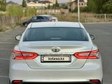 Toyota Camry 2018 годаүшін14 200 000 тг. в Шымкент – фото 4