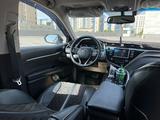 Toyota Camry 2021 года за 13 600 000 тг. в Шымкент