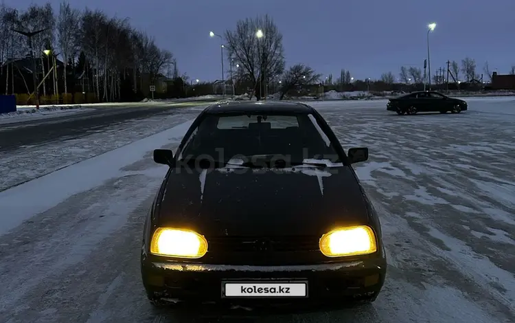 Volkswagen Golf 1994 годаfor790 000 тг. в Павлодар