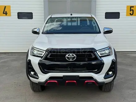 Toyota Hilux Prestige 2025 года за 25 000 000 тг. в Семей – фото 2