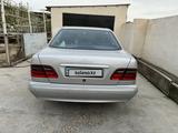 Mercedes-Benz E 320 2001 годаүшін4 800 000 тг. в Актау – фото 2