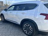 Hyundai Santa Fe 2022 года за 19 200 000 тг. в Актобе – фото 4