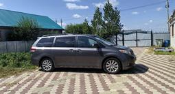 Toyota Sienna 2013 года за 15 720 000 тг. в Актобе – фото 4