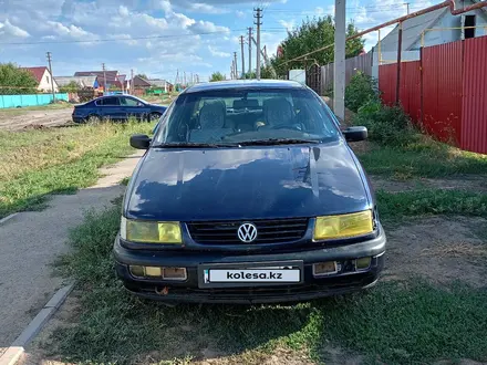 Volkswagen Passat 1994 года за 1 200 000 тг. в Уральск – фото 7