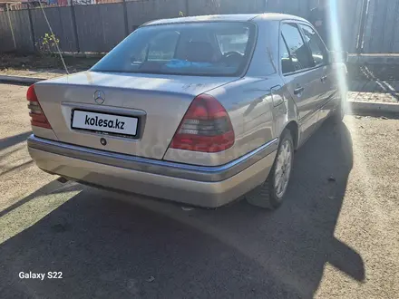 Mercedes-Benz C 180 1994 года за 2 550 000 тг. в Астана – фото 18