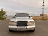 Mercedes-Benz E 220 1995 годаүшін2 200 000 тг. в Жезказган