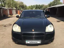 Porsche Cayenne, 2004
