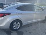 Hyundai Elantra 2013 годаfor5 650 000 тг. в Актобе – фото 2