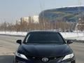 Toyota Camry 2022 года за 16 300 000 тг. в Алматы – фото 2