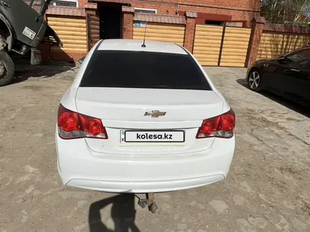 Chevrolet Cruze 2014 года за 4 000 000 тг. в Актобе – фото 13