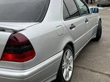 Mercedes-Benz C 180 1998 года за 2 600 000 тг. в Тараз – фото 3