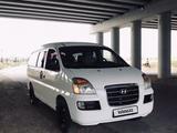 Hyundai Starex 2005 годаүшін3 300 000 тг. в Шымкент – фото 2