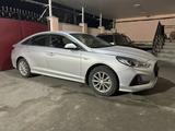 Hyundai Sonata 2020 года за 9 500 000 тг. в Алматы – фото 3